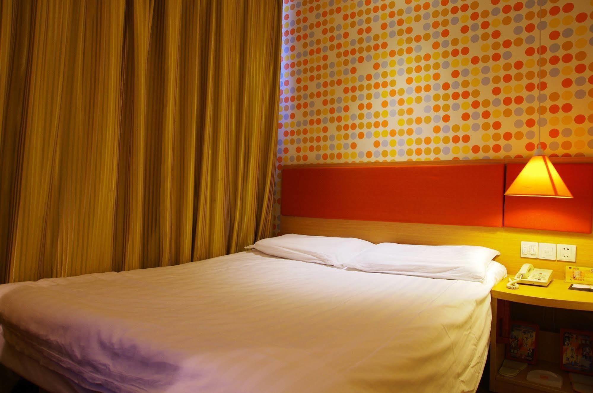 Home Inn Jiaxing Buitenkant foto